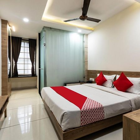 Capital O 47403 Hotel Manjeet Bhopal Exterior foto